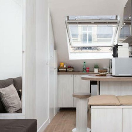 Апартаменты *** Champs Elysees Studio Париж Экстерьер фото